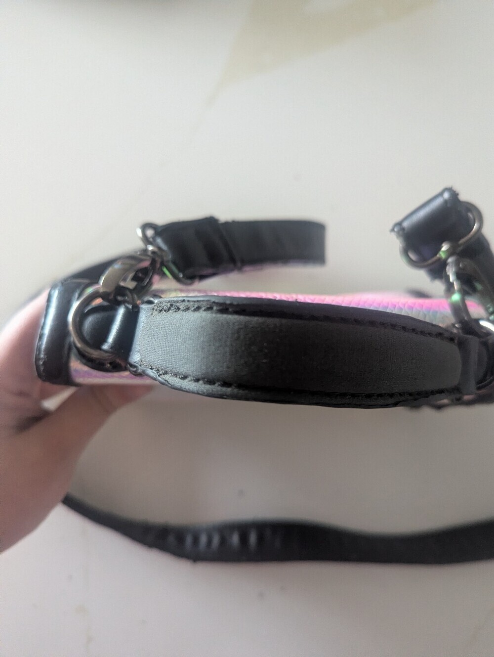 Nasty Gal x Nila Anthony Hologram At Me Bag - Picture 13 of 16
